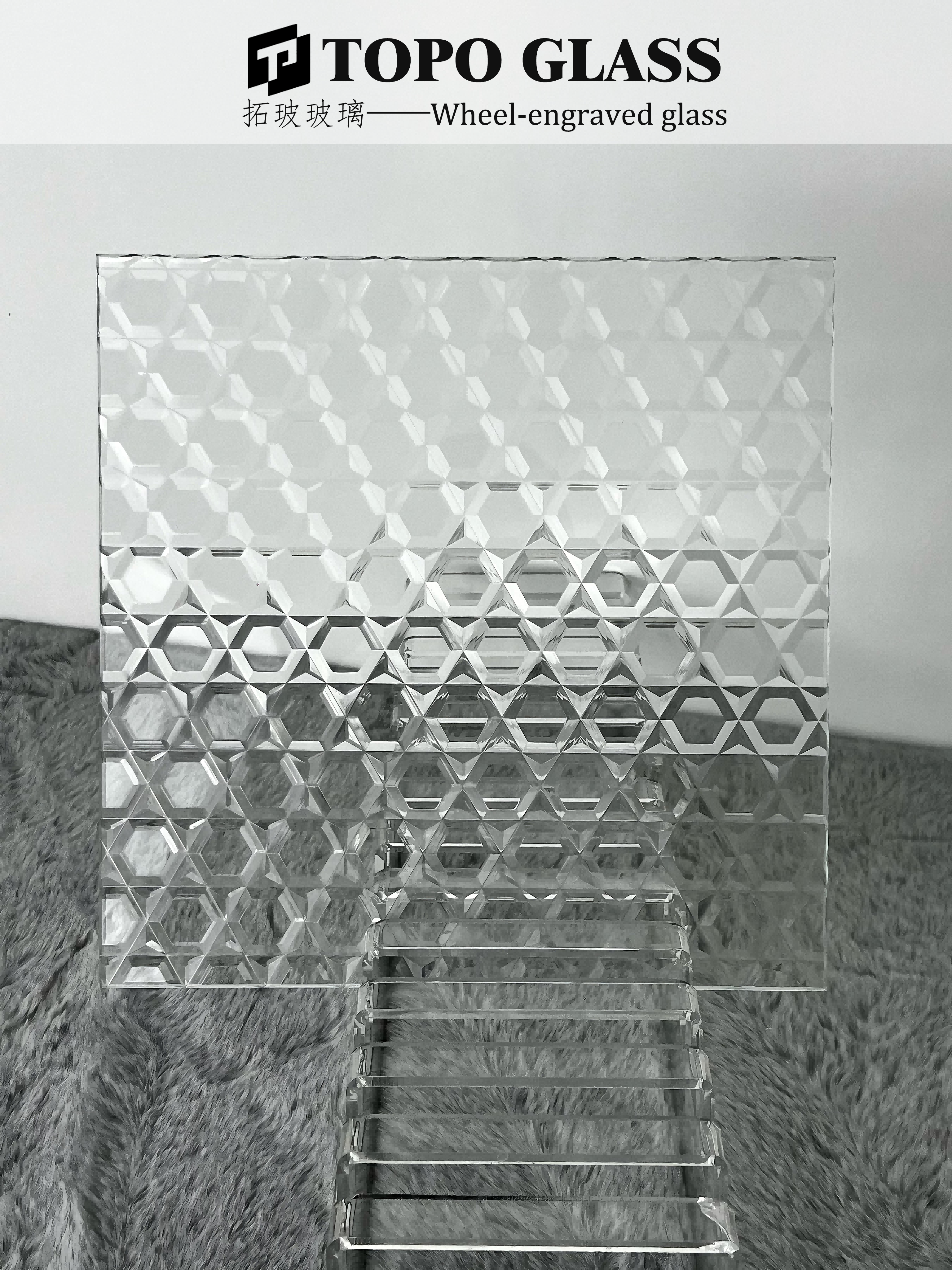 Engraved Glass Verre gravé (3)(1)