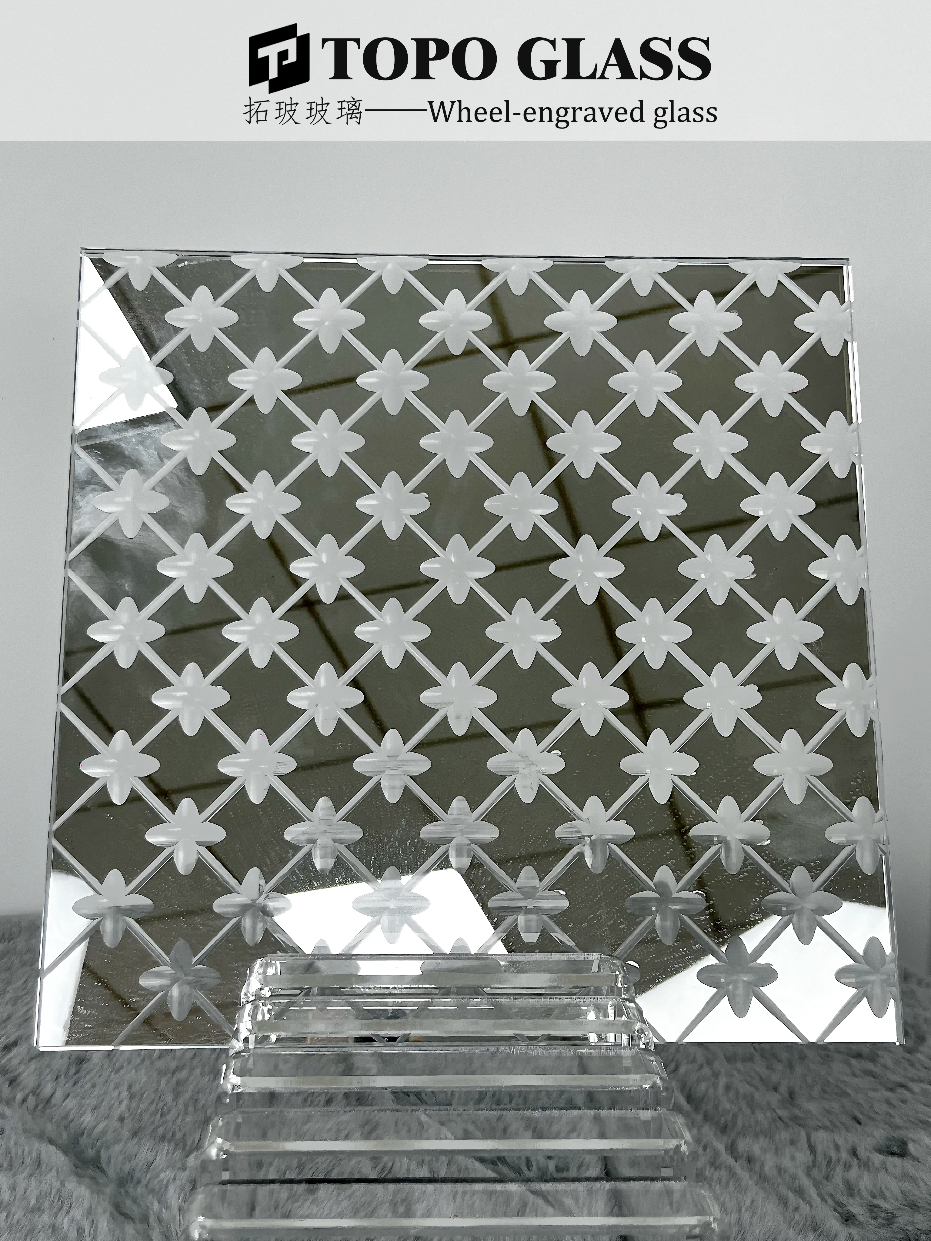 Engraved Glass Verre gravé (8)(1)