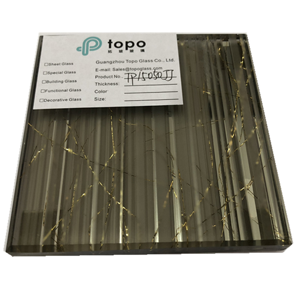 Verre métallique laminé de tissu unique