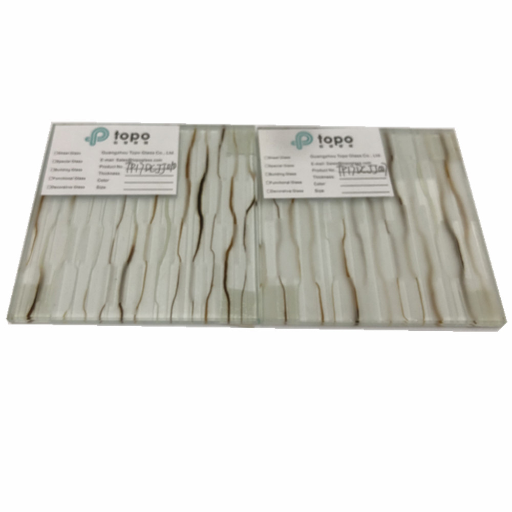 Verre décoratif stratifié en treillis métallique ultra clair