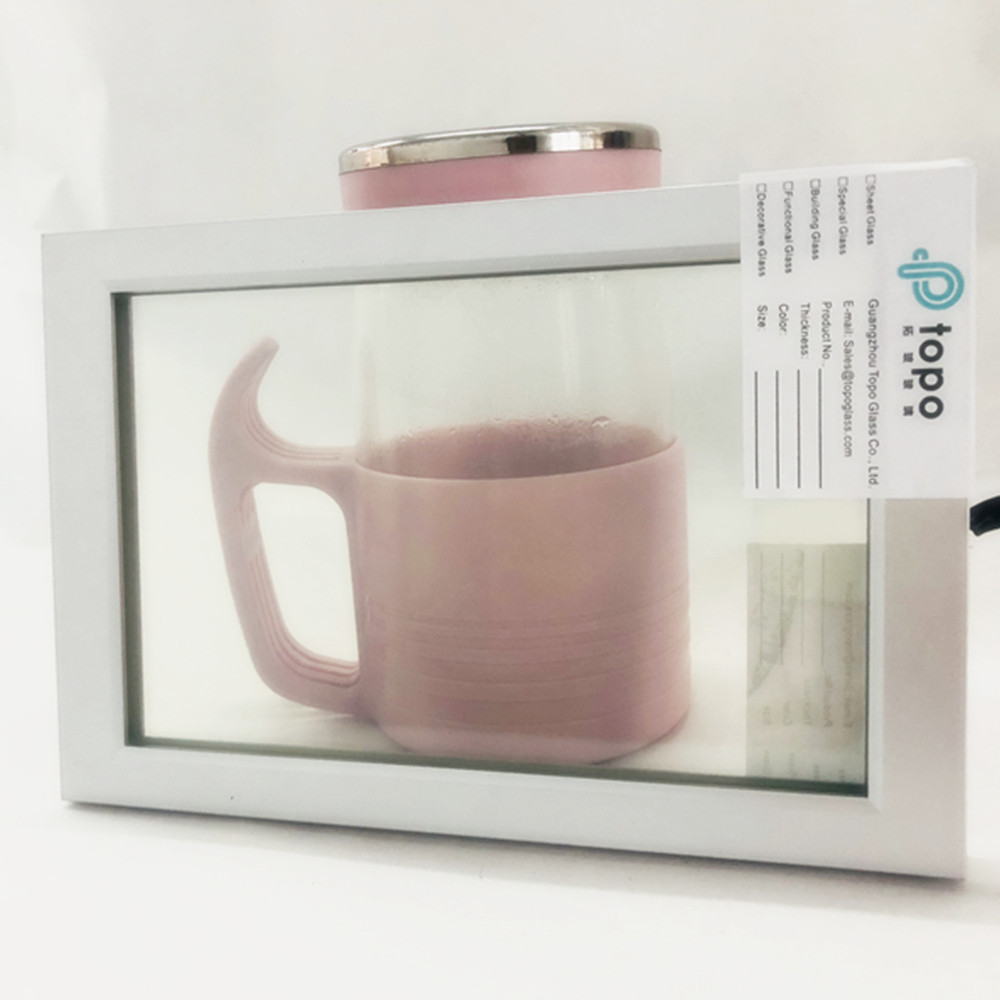 Verre de confidentialité à contrôle de puissance électronique commutable