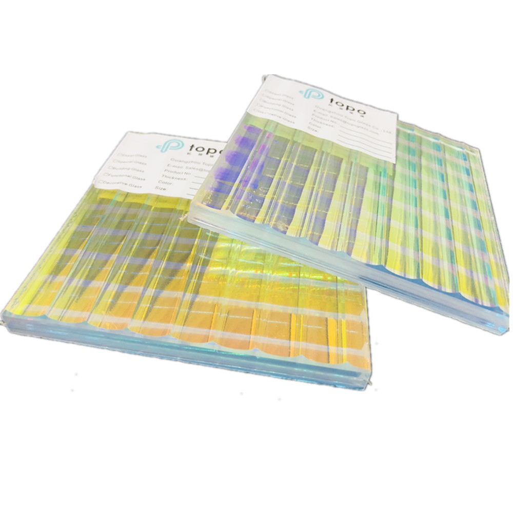 Verre à motif laminé à changement de couleur