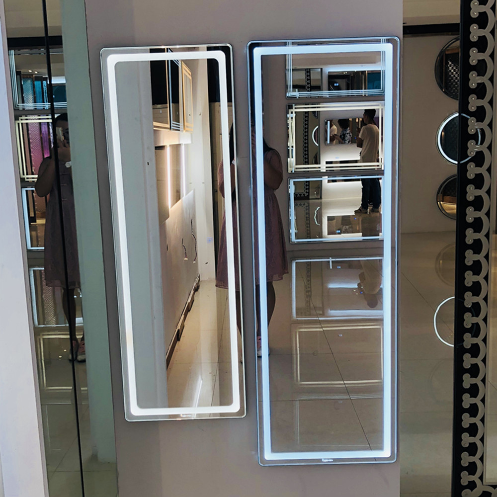 Miroir décoratif à LED pour salle de bain