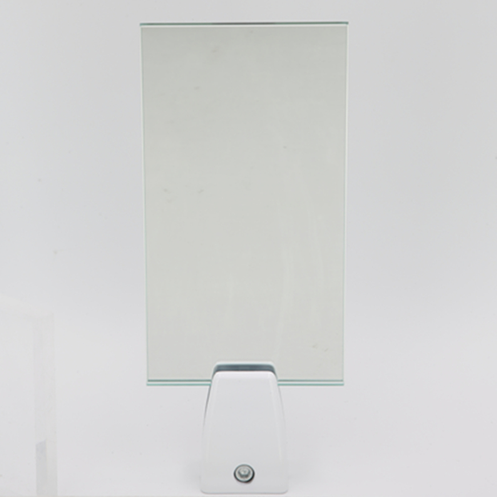 Verre miroir argent&eacute;