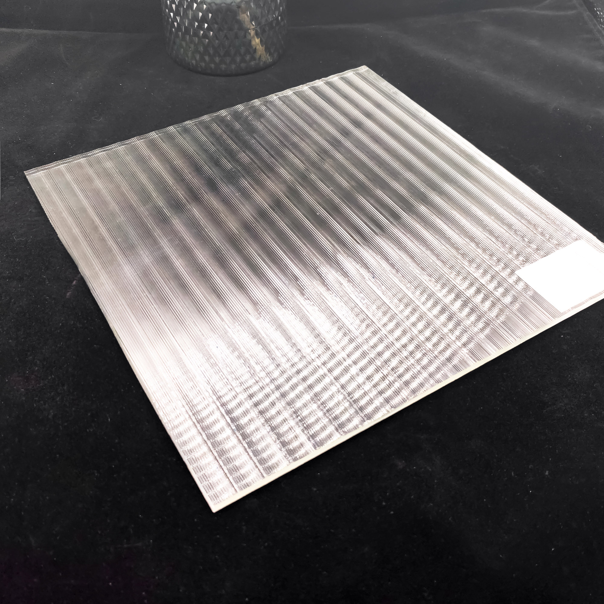 Verre à motif figuré