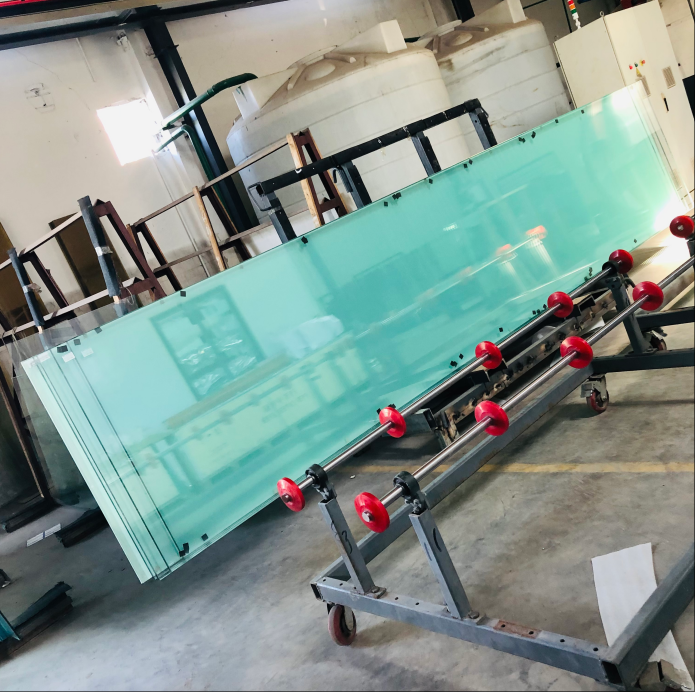 Des clients congolais ont visit&eacute; TopoGlass (5)