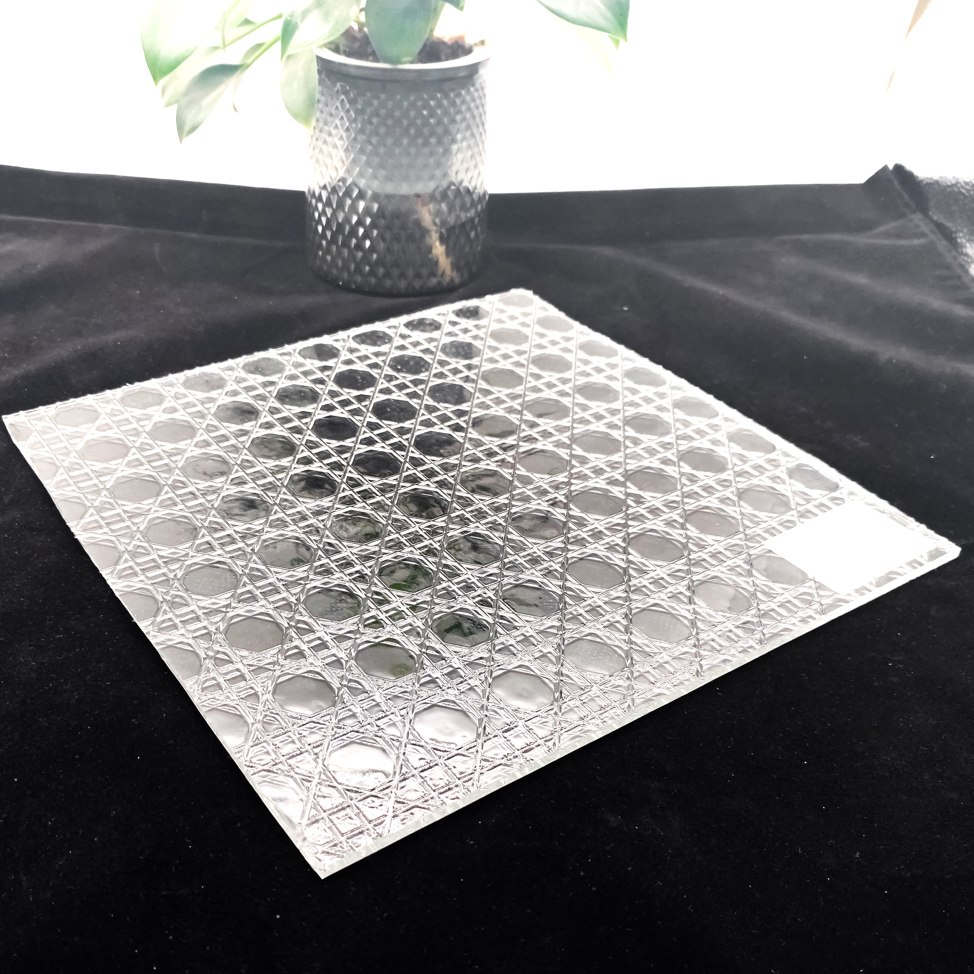 Verre texturé ultra clair à motif Dior