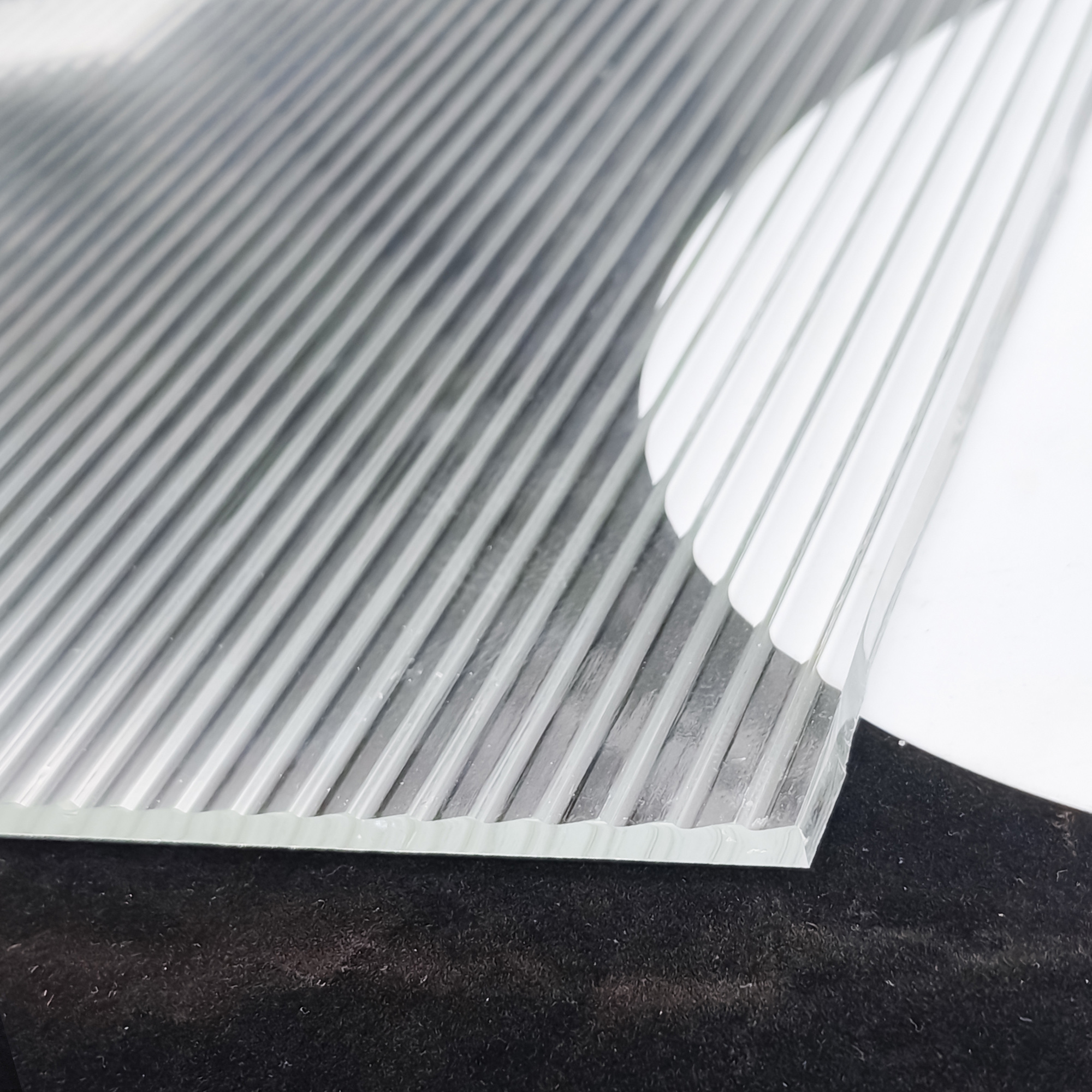 Verre &agrave; motif textur&eacute; (6)