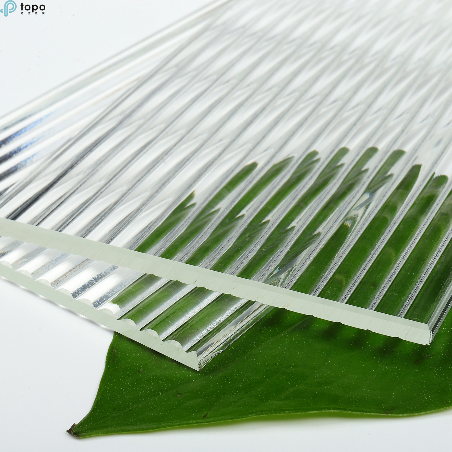 verre &agrave; motifs.JPG