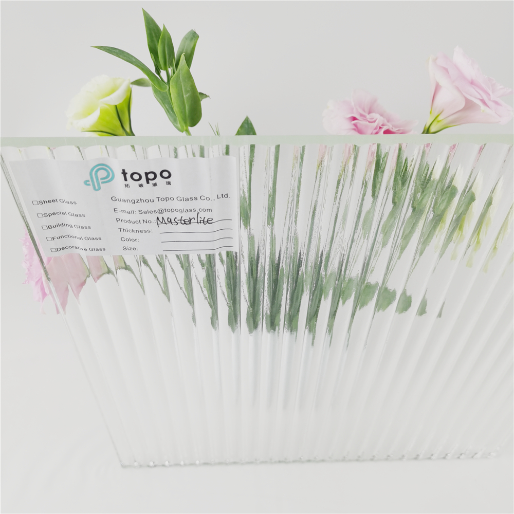3 mm 4 mm 5 mm 6 mm 8 mm 10 mm Verre Masterlite clair à motif figuré