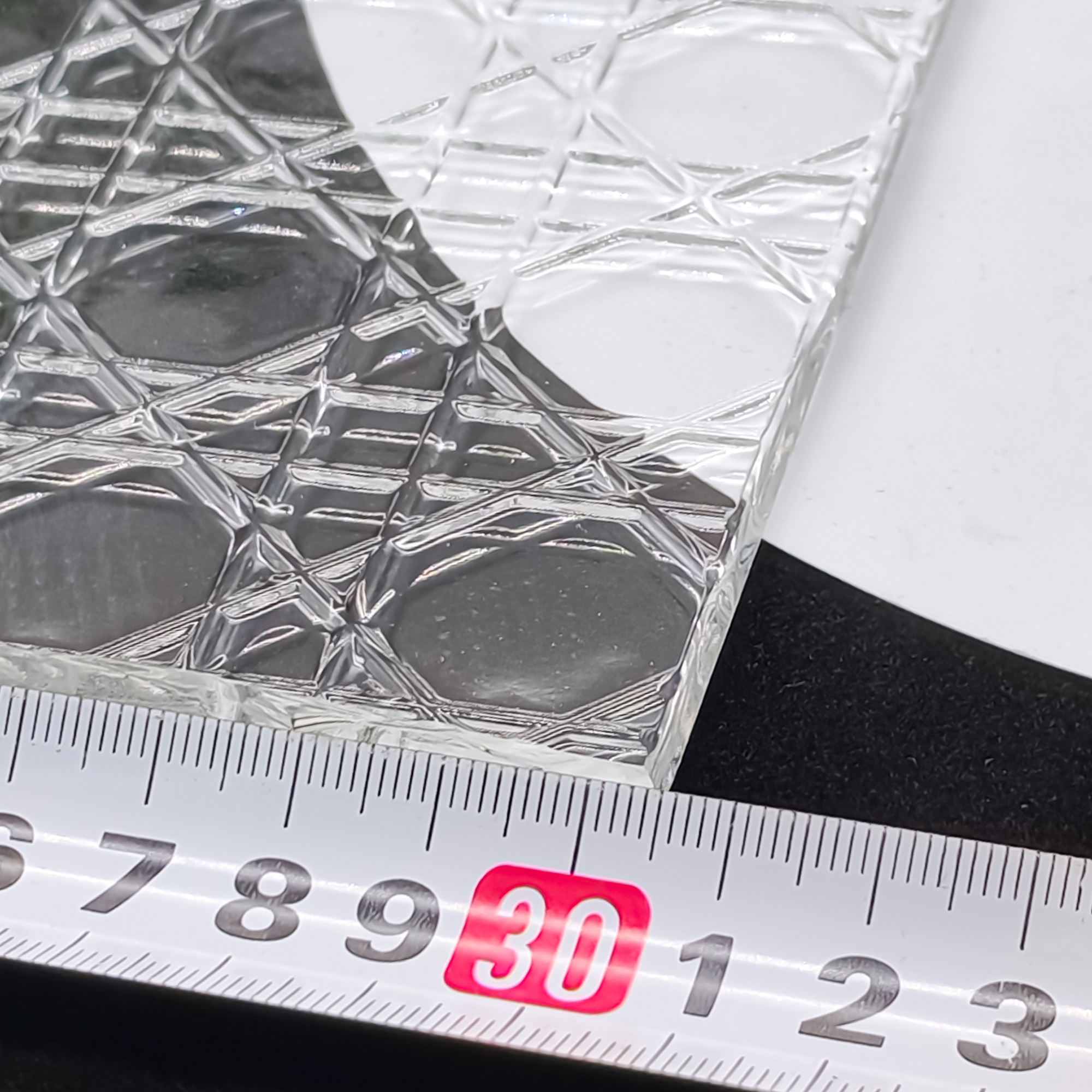 Verre texturé ultra clair à motif Dior