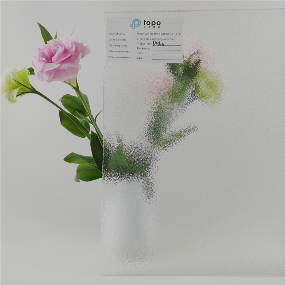 Verre &agrave; motif Nashiji