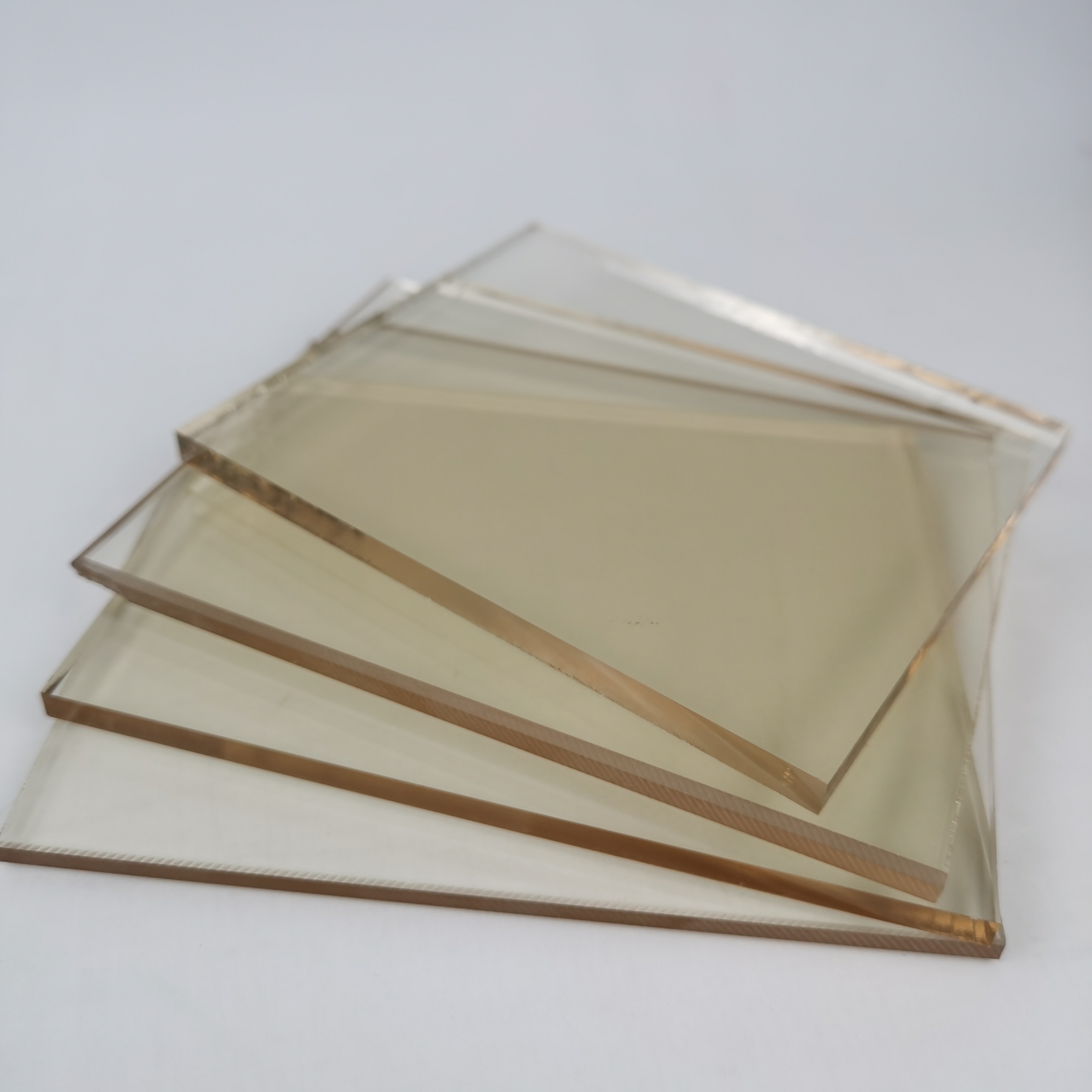 3 mm 4 mm 5 mm 6 mm 8 mm 10 mm 12 mm 14 mm 16 mm 18 mm 20 mm 25 mm 30 mm Verre Crystoe et Neoparies