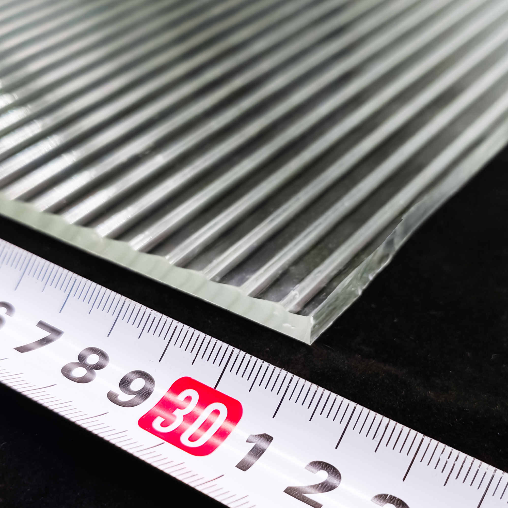 Verre à motif texturé